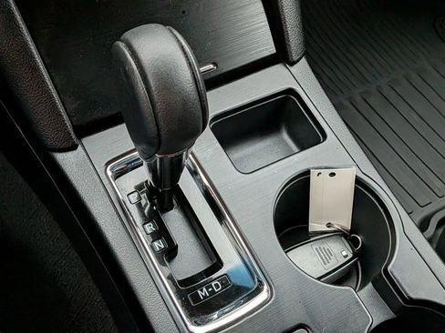 Used 2018 Subaru Outback 2.5i Limited image 12