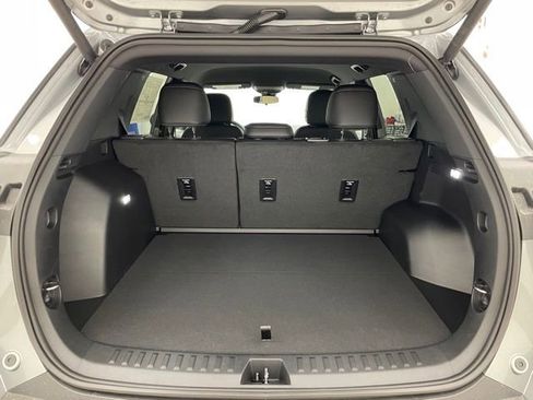 New 2026 Chevrolet Equinox ACTIV AWD/4WD image 14