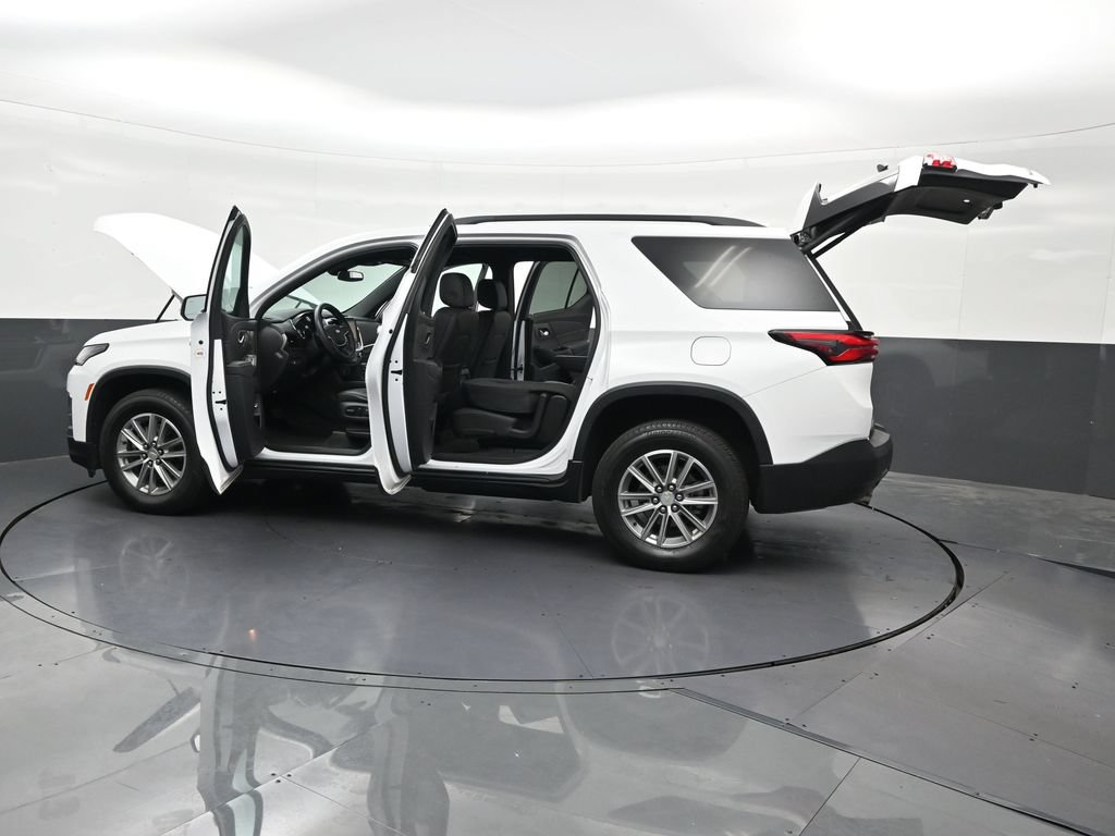 Used 2023 Chevrolet Traverse LT FWD image 35