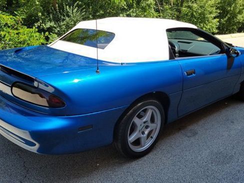 Used 1995 Chevrolet Camaro Z28 image 22