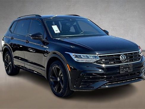 Used 2023 Volkswagen Tiguan SE R-Line image 10
