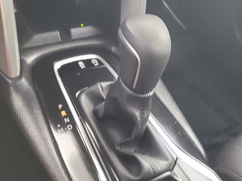 Used 2025 Toyota Corolla Cross LE image 25