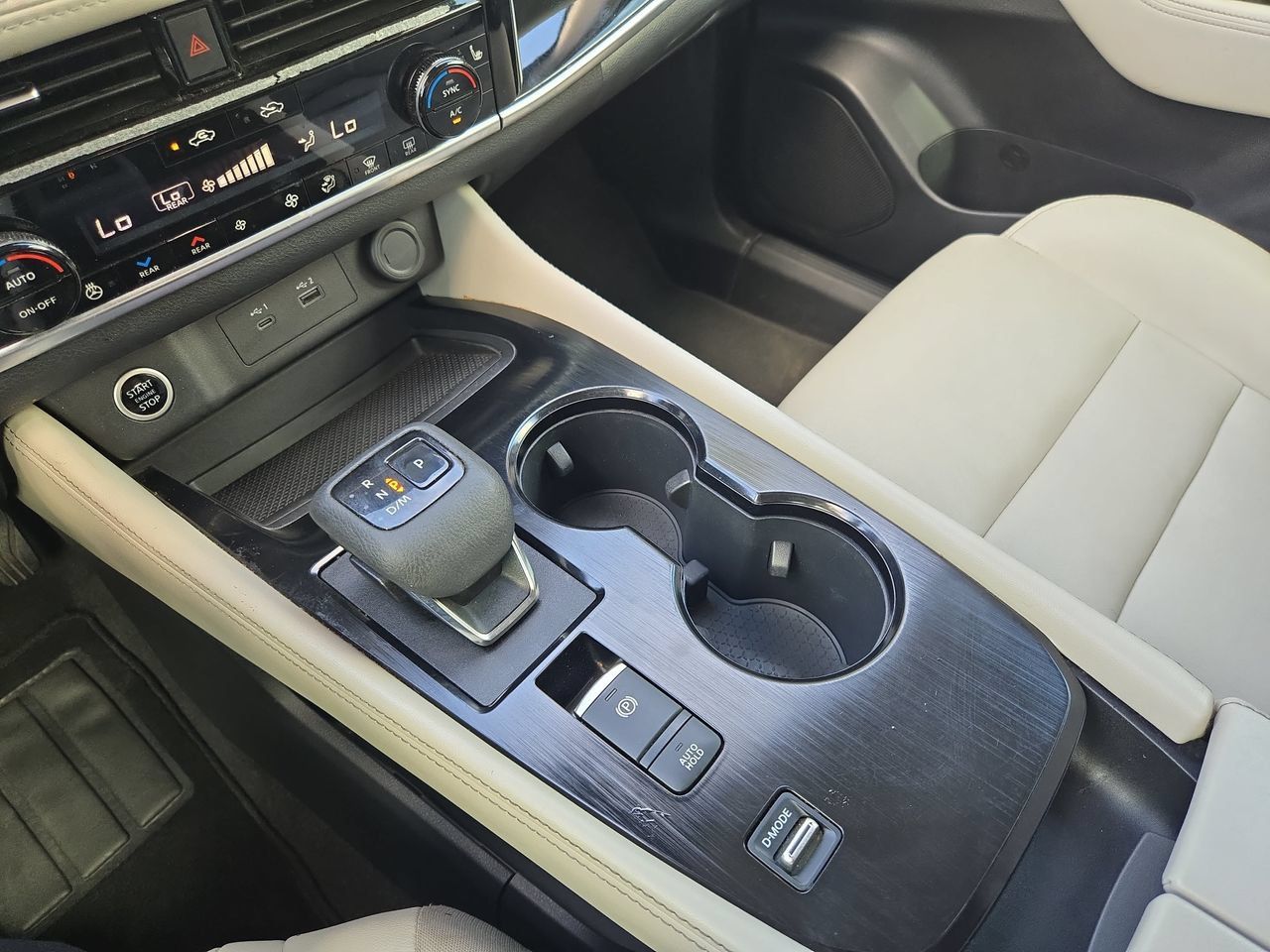 Used 2023 Nissan Rogue SL w/ SL Premium Package FWD image 25