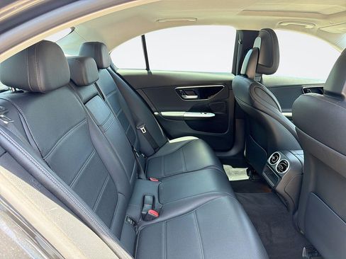 Used 2022 Mercedes-Benz C 300 Sedan image 29
