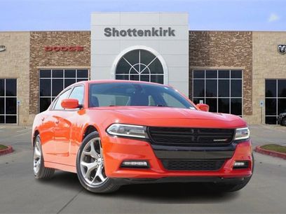 Used 2017 Dodge Charger SXT w/ Rallye Group