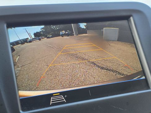 Used 2019 Chevrolet Equinox LT w/ Driver Convenience Package FWD image 22