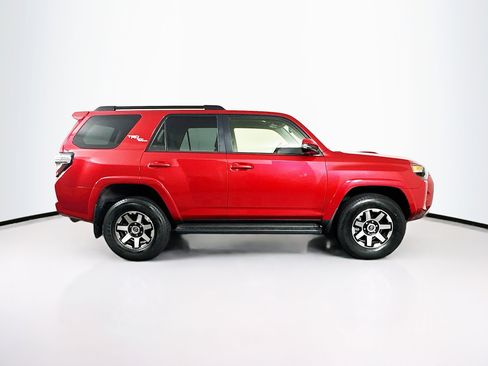 Used 2024 Toyota 4Runner TRD Off-Road Premium image 10