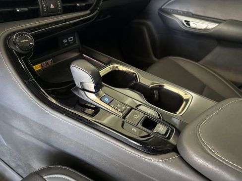 Certified 2025 Lexus NX 250 FWD w/ Accessory Package (2T) image 21
