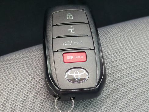 Used 2025 Toyota Corolla SE FWD image 25