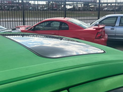 Used 2016 Chevrolet Sonic LT w/ Fun and Sun Package image 11