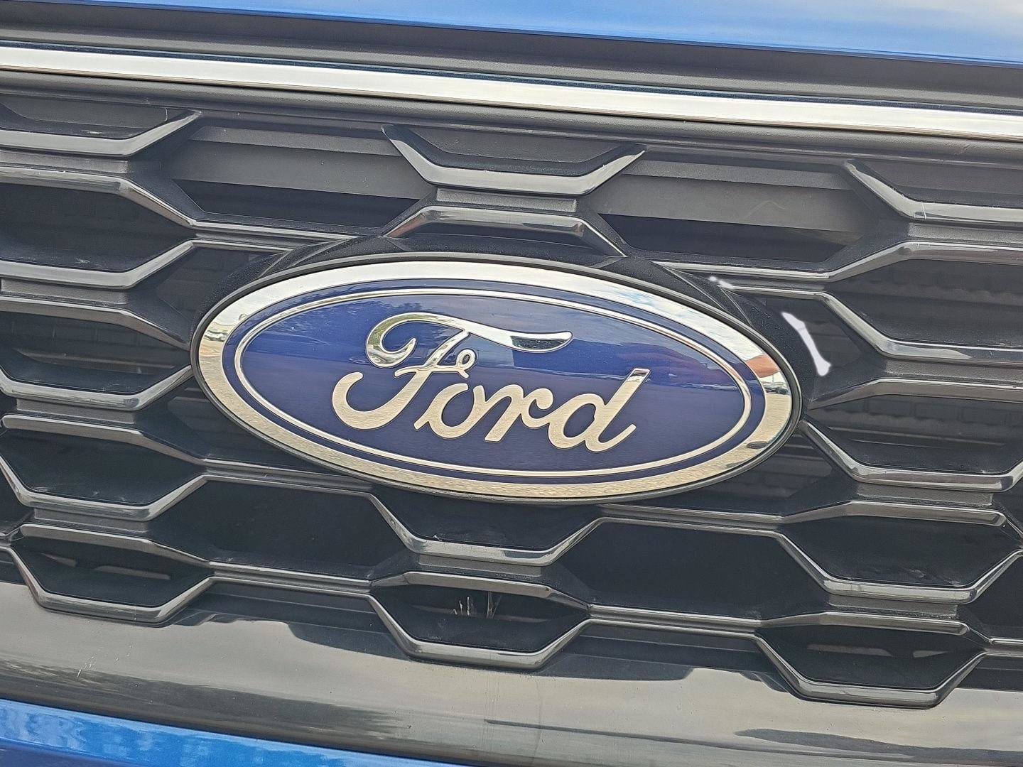 Used 2023 Ford Escape ST-Line w/ Tech Pack #1 AWD/4WD image 9