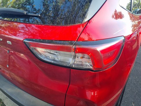 Used 2020 Ford Escape SE FWD image 11