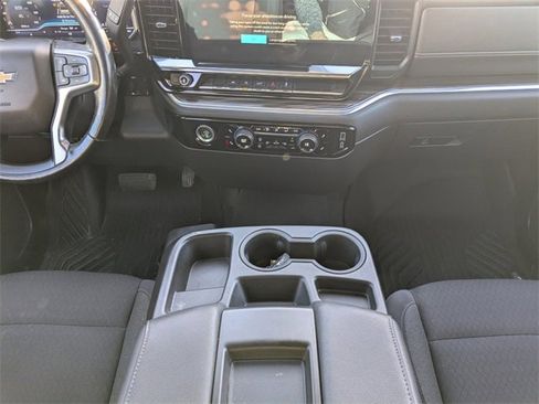 Used 2022 Chevrolet Silverado 1500 LT image 16
