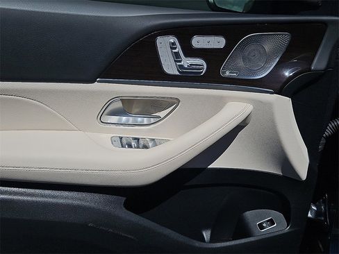 Certified 2025 Mercedes-Benz GLE 350 4MATIC image 19