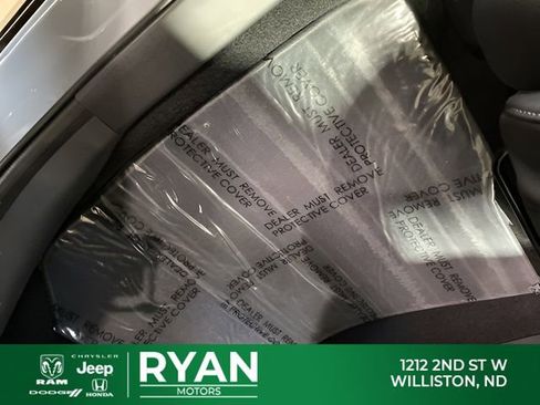 New 2026 Honda HR-V EX-L image 17