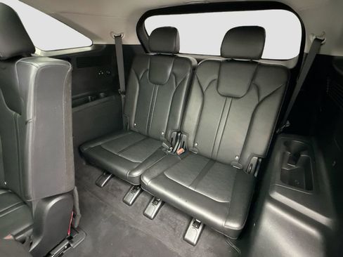 Used 2024 Kia Sorento S w/ Panoramic Sunroof Package image 22