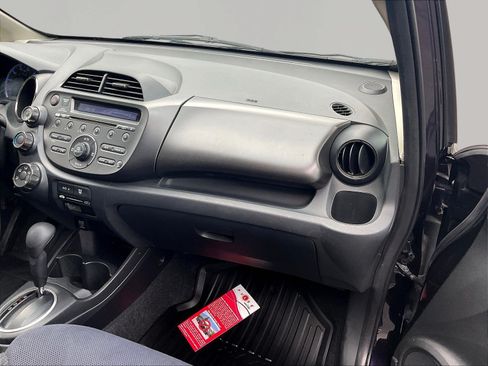 Used 2013 Honda Fit Sport image 26