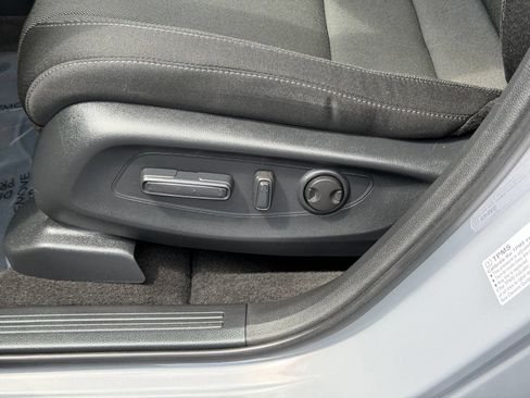 Used 2024 Honda CR-V EX image 13