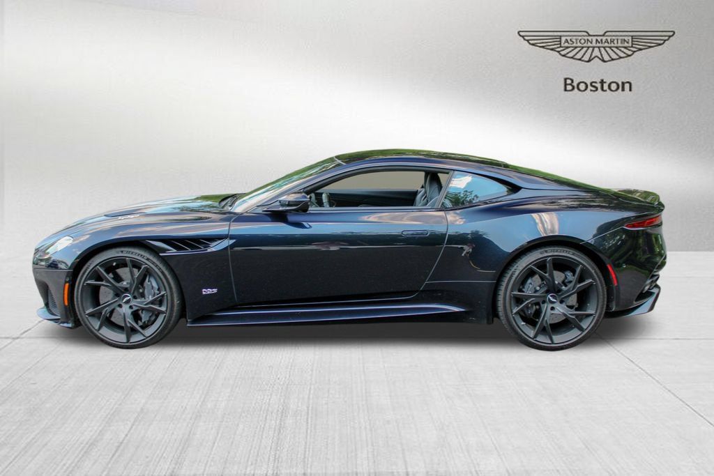 Used 2019 Aston Martin DBS Superleggera RWD image 3