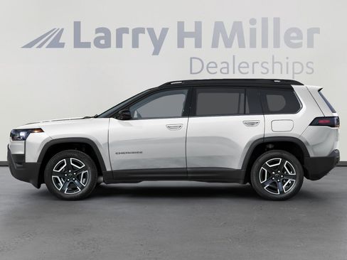 New 2026 Jeep Cherokee Overland image 5