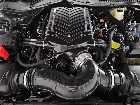 Used 2025 Ford Mustang GT w/ GT Performance Package RWD image 29