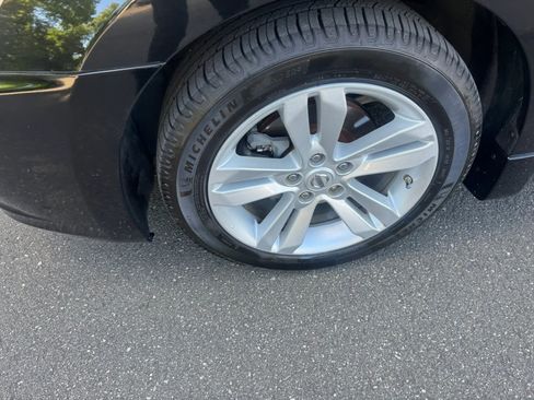 Used 2012 Nissan Altima 3.5 SR w/ Sport Pkg FWD image 9