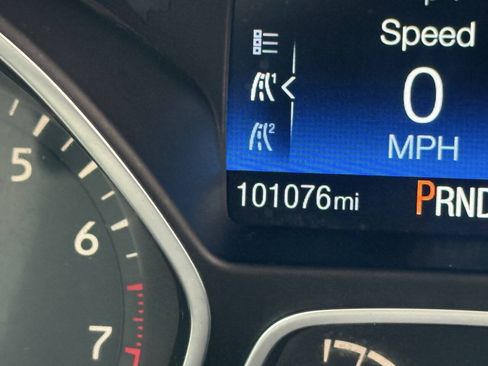 Used 2018 Ford Focus SE FWD image 30
