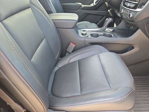 Used 2019 Chevrolet Traverse Premier w/ Driver Confidence II Package FWD image 22