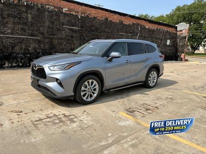 Used 2022 Toyota Highlander Limited