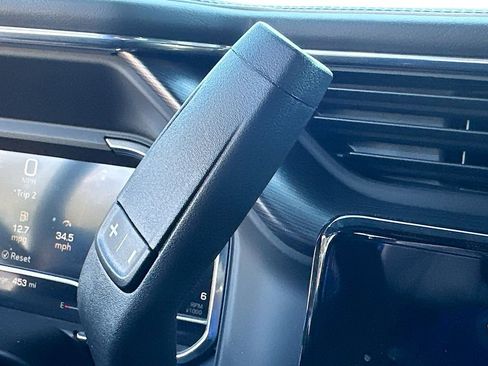 Used 2025 GMC Sierra 2500 Denali Ultimate image 17