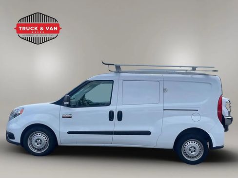 Used 2022 RAM ProMaster City Tradesman FWD image 3