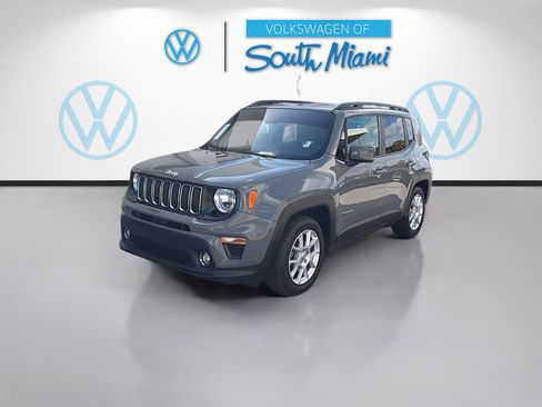 Used 2019 Jeep Renegade Latitude image 3