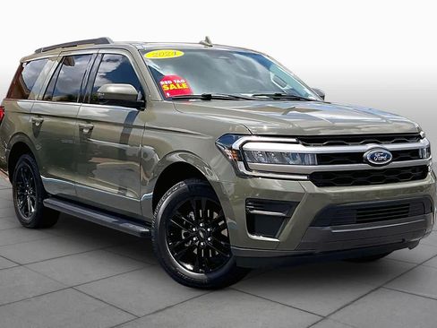 Used 2024 Ford Expedition XLT AWD/4WD image 3
