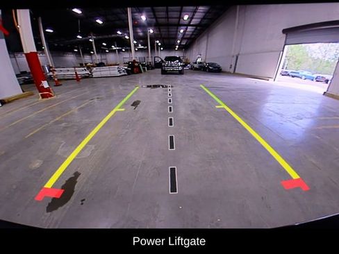 Used 2023 Jeep Grand Cherokee Overland image 10