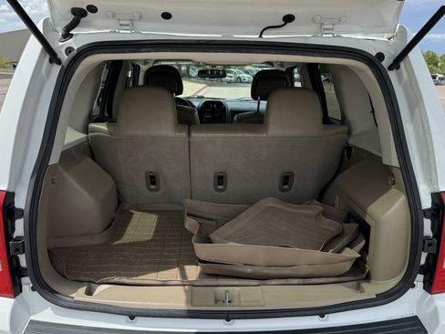 Used 2017 Jeep Patriot High Altitude AWD/4WD image 9