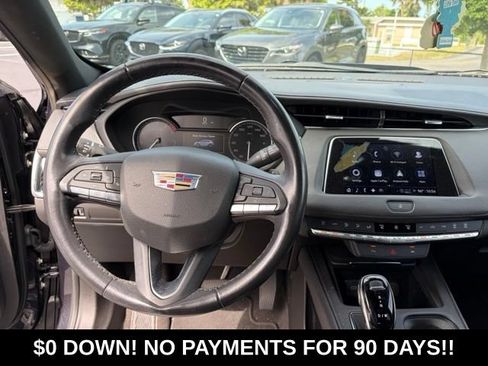 Used 2023 Cadillac XT4 Premium Luxury FWD image 11