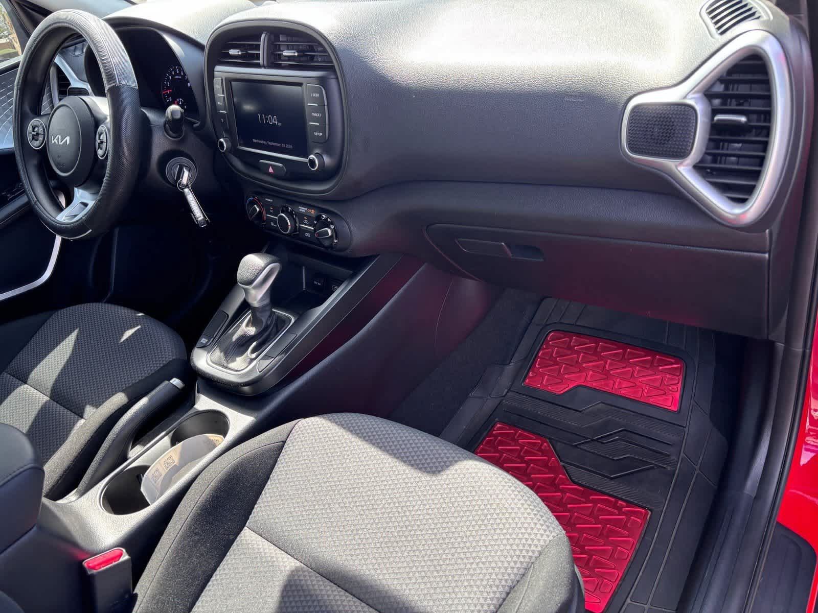 Used 2022 Kia Soul LX FWD image 9