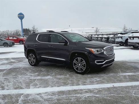 Used 2018 GMC Acadia Denali w/ Technology Package image 25