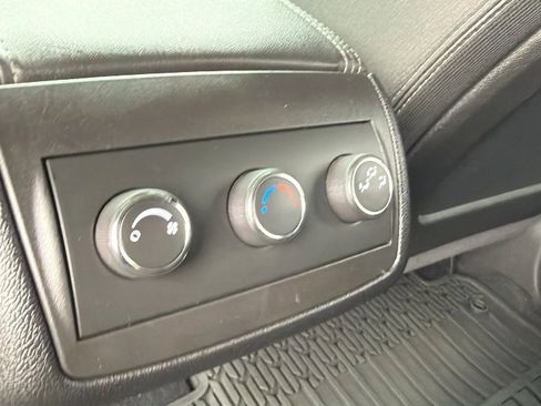 Used 2017 Chevrolet Traverse LT w/ LPO, 'HIT The Road' Package image 20