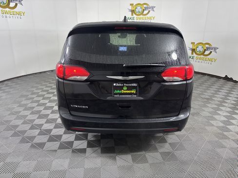 New 2025 Chrysler Voyager LX image 7