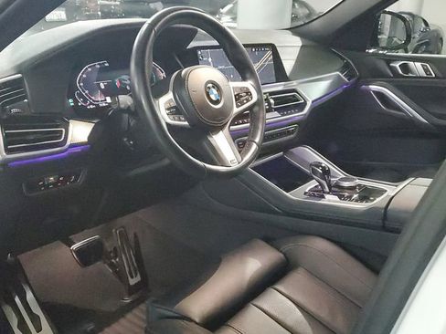 Used 2022 BMW X6 xDrive40i w/ M Sport Package image 22