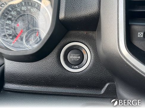 Used 2023 RAM 1500 Big Horn AWD/4WD image 30