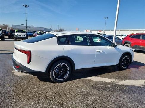 New 2026 Kia K4 EX image 2