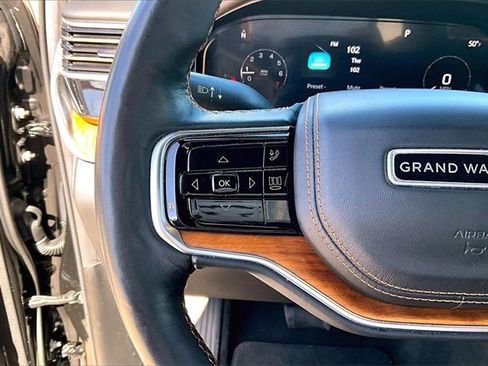 Used 2022 Jeep Grand Wagoneer Series III w/ Rear Seat Video Group 1 image 20