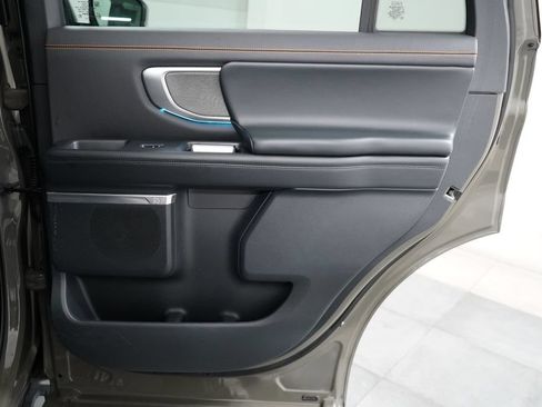 Used 2025 Ford Expedition Tremor AWD/4WD image 25