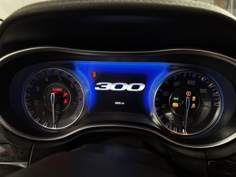 Used 2023 Chrysler 300 Touring L w/ Popular Equipment Group image 21