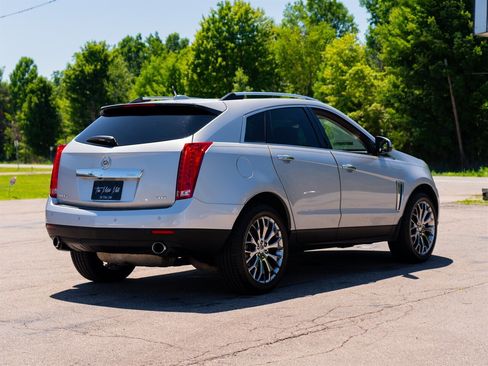 Used 2015 Cadillac SRX Luxury w/ Driver Awareness Package image 5