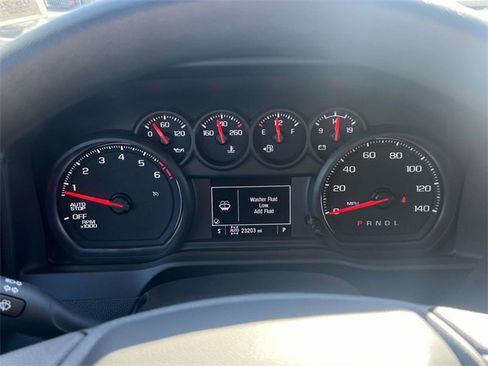 Used 2023 Chevrolet Silverado 1500 Custom image 23