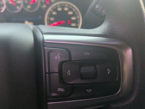 Used 2020 Chevrolet Silverado 1500 LT AWD/4WD image 24