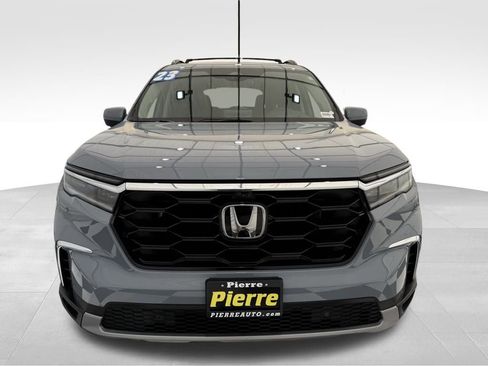 Used 2023 Honda Pilot Elite image 8